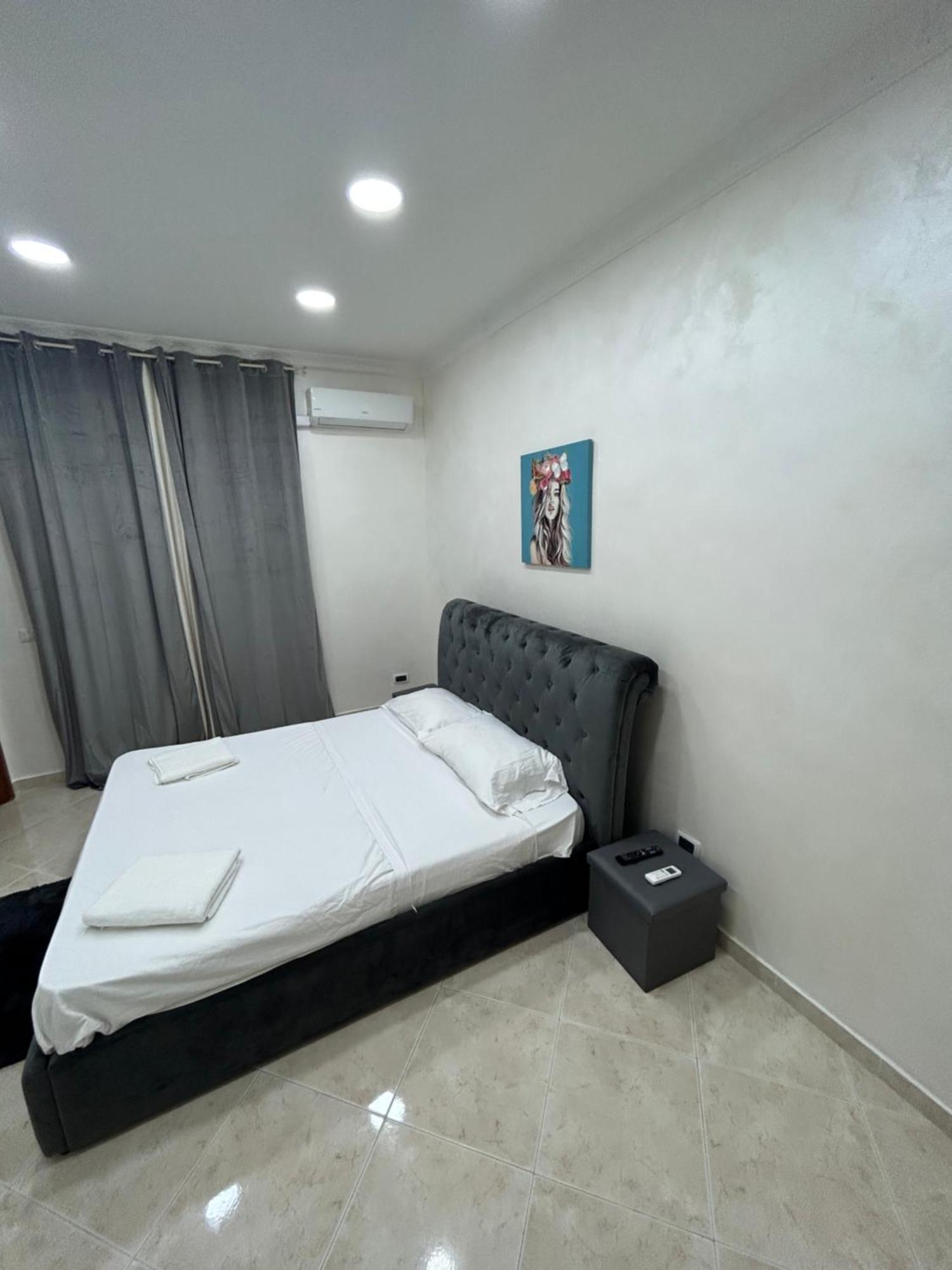 Dora House Valentino Apartamento Nápoles Exterior foto